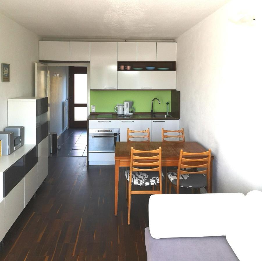 Sunny Seaside Apartment Kiel Extérieur photo